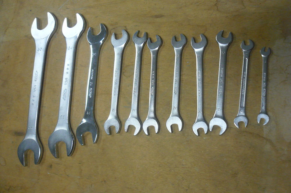 serie de 11 cles  plates Neuves SAM 60 Houilles (78)