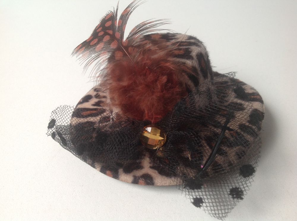 SERRE-T�TE MINI CHAPEAU R�TRO PIERRE DOR�E TAILL�E Envoi Pos 3 Tr�gunc (29)