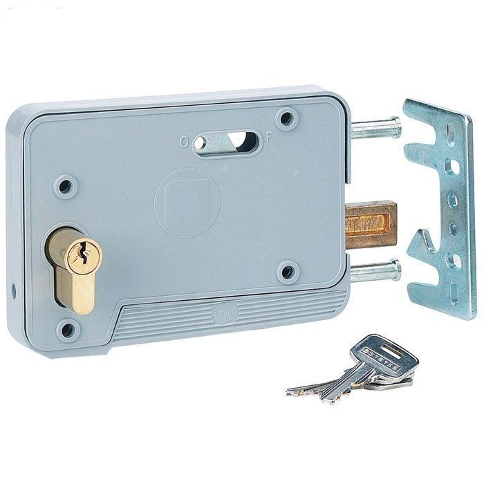 Serrure � cylindre pour porte de garage thirard
59 Saint-Zacharie (83)