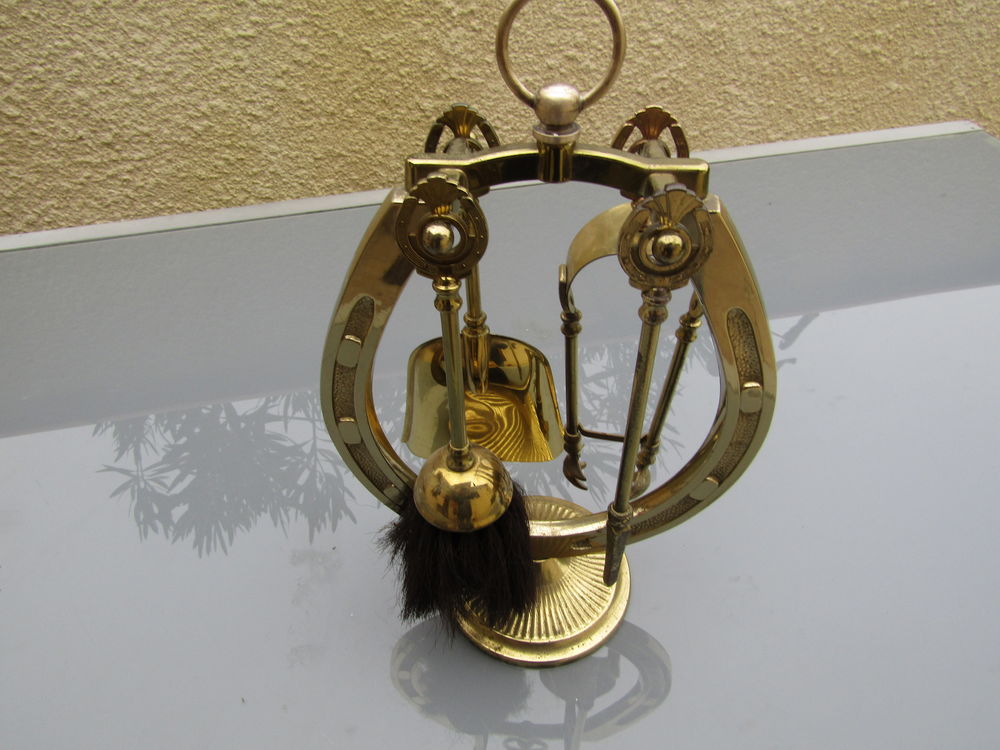 Servante de cheminee 0 Bord�res-sur-l'�chez (65)