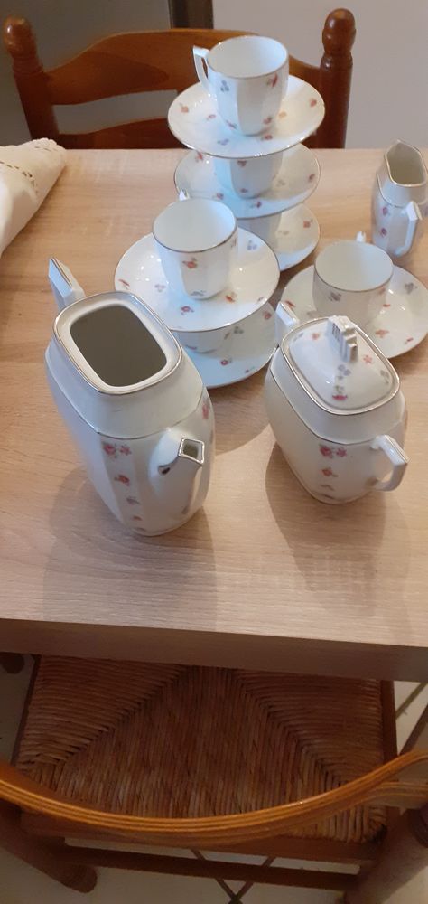 service � caf� ancien 0 Salon-de-Provence (13)