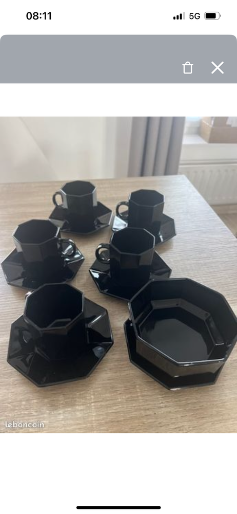 Service � caf� et � th� Arcopal noire avec sucrier 20 Chatou (78)