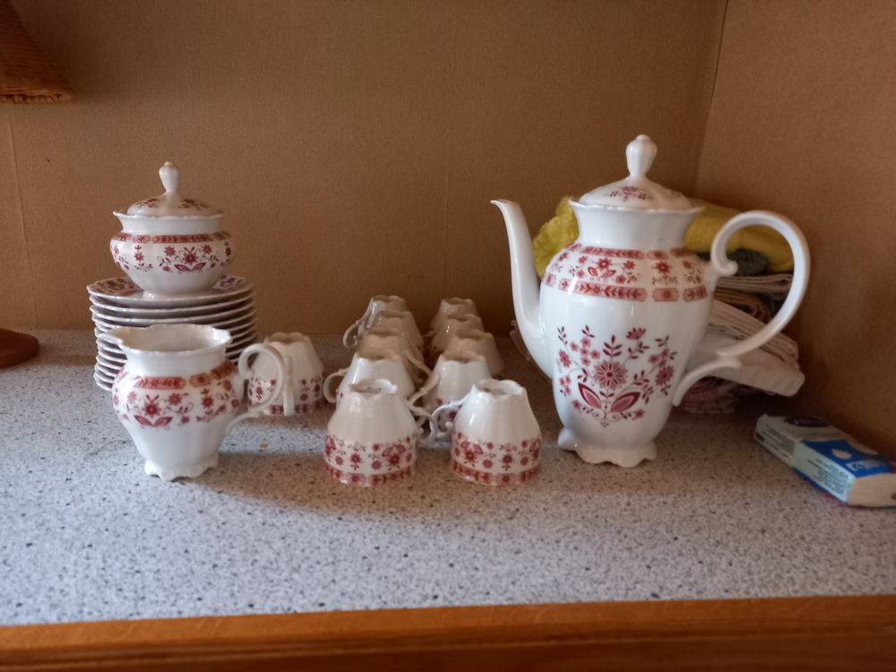 Service � cafe fleuri 20 Grillon (84)