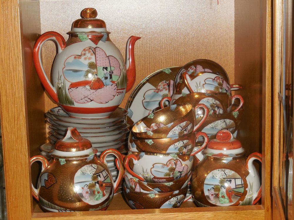 Service � th�/caf� japonaise 150 Gardes-le-Pontaroux (16)