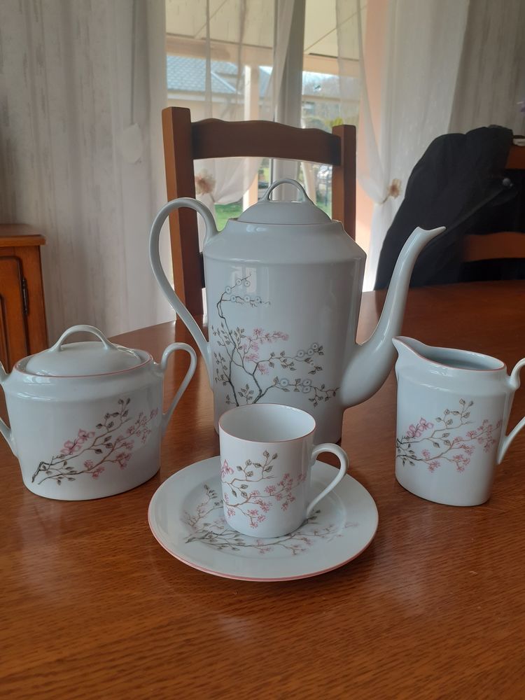 Service caf� en porcelaine 0 Fougerolles (70)