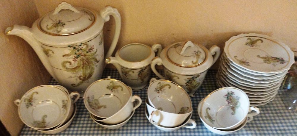 Service caf� porcelaine Limoge Lucien Michelaud 85 Aubenas (07)