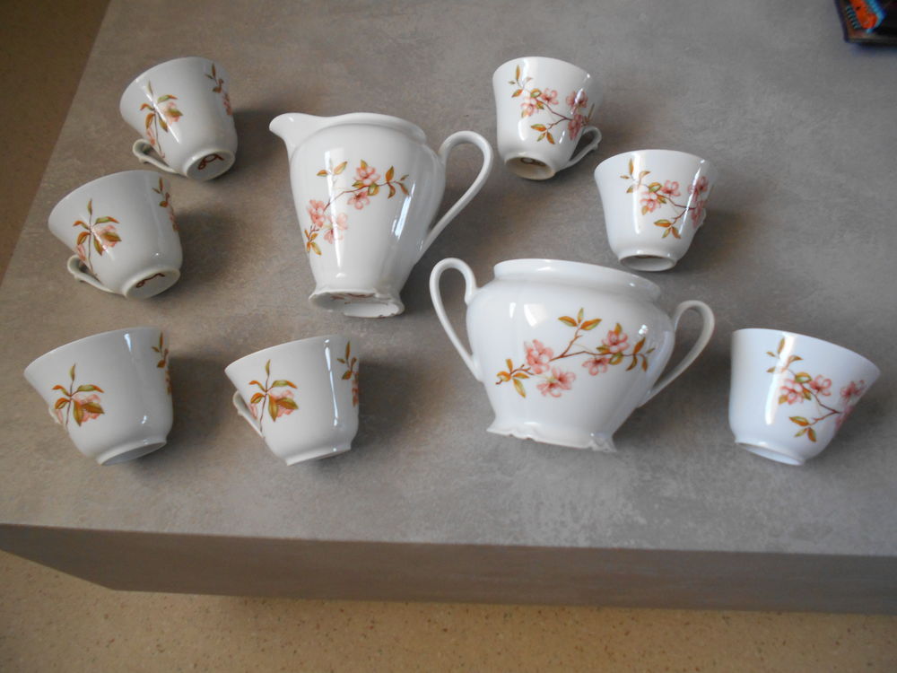 service � caf� ou � th� en porcelaine 13 �chenoz-la-M�line (70)