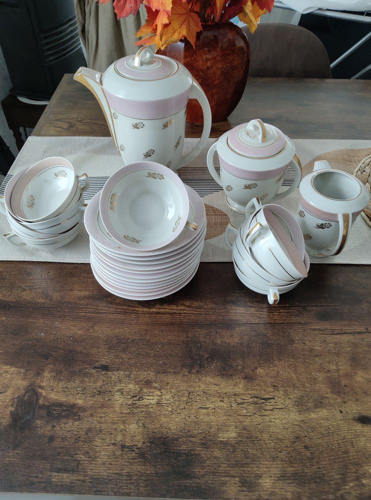 Service caf� ou th� porcelaine de Limoges   Sarlangeas   90 Mimizan (40)