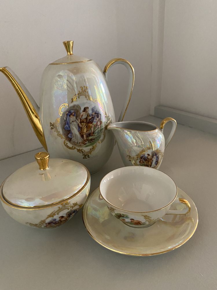 Service � caf� tr�s fin (23 pi�ces) 100 Montgeron (91)