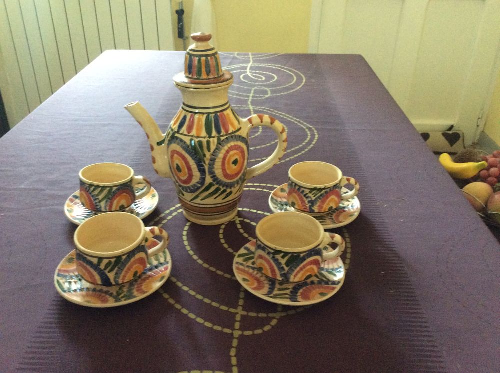 Service � th� ou cafe 10 Noisy-le-Grand (93)