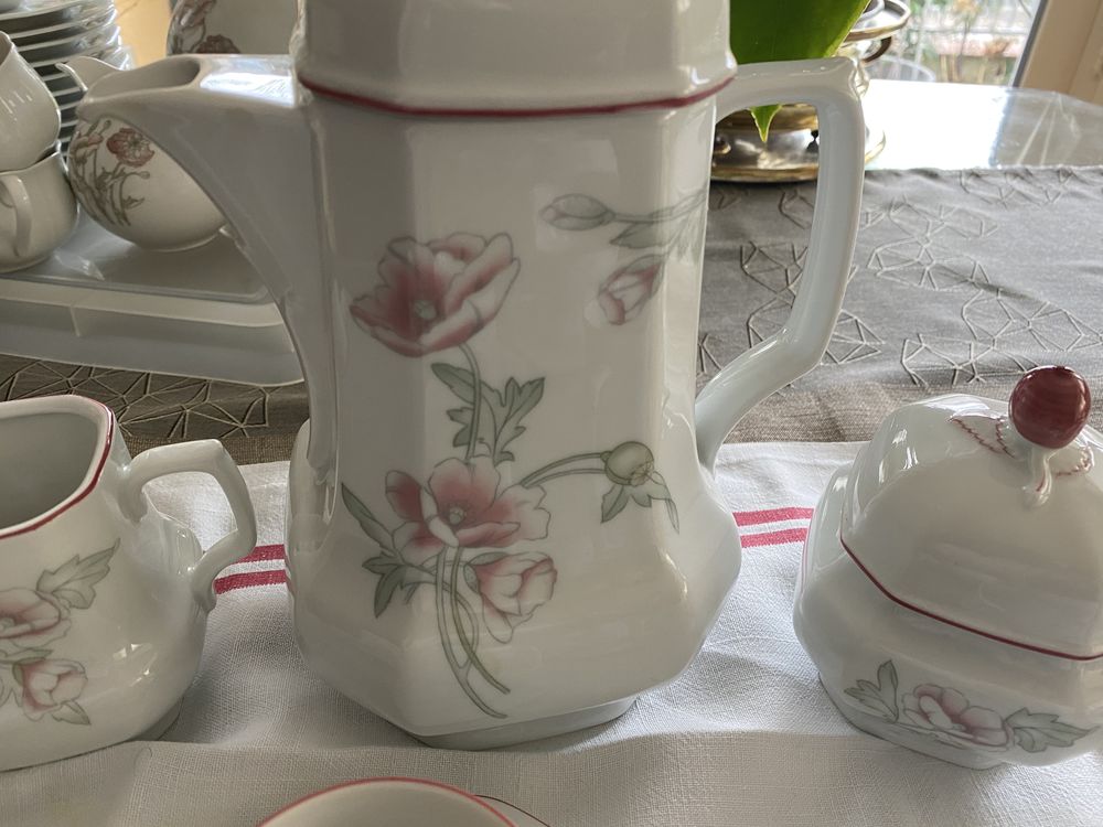 service � caf� 25 Viroflay (78)