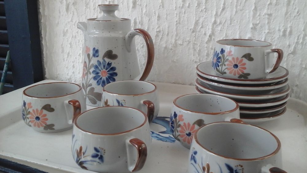 SERVICE A TH� OU CAFE 0 Villeneuve Les Salines (17)