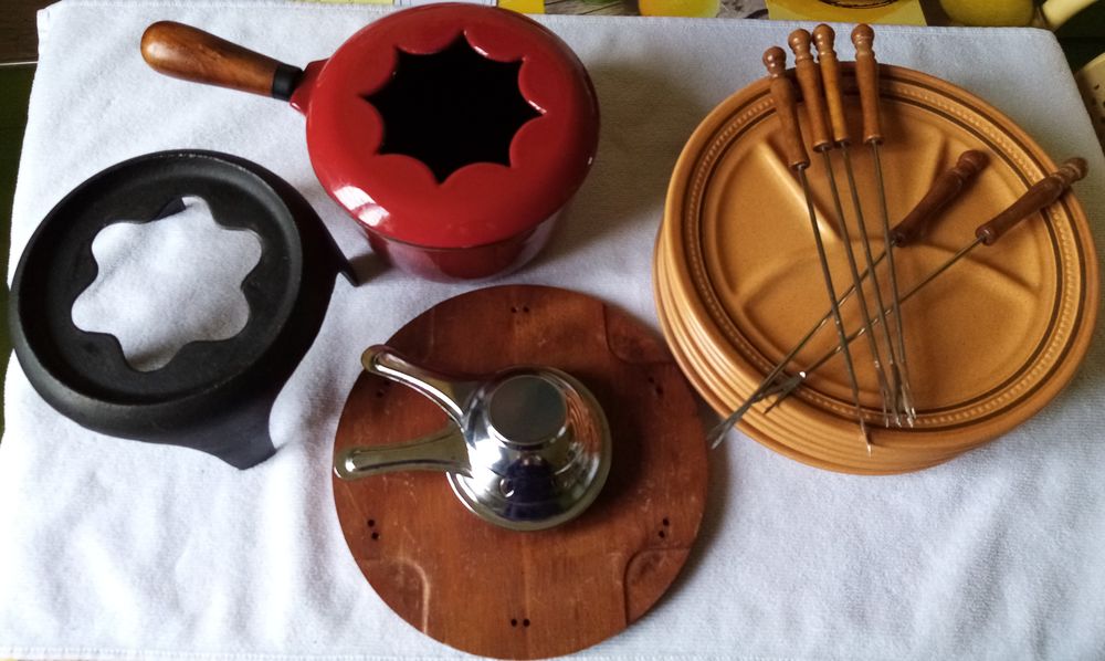 service � fondue en fonte 30 Le Mans (72)