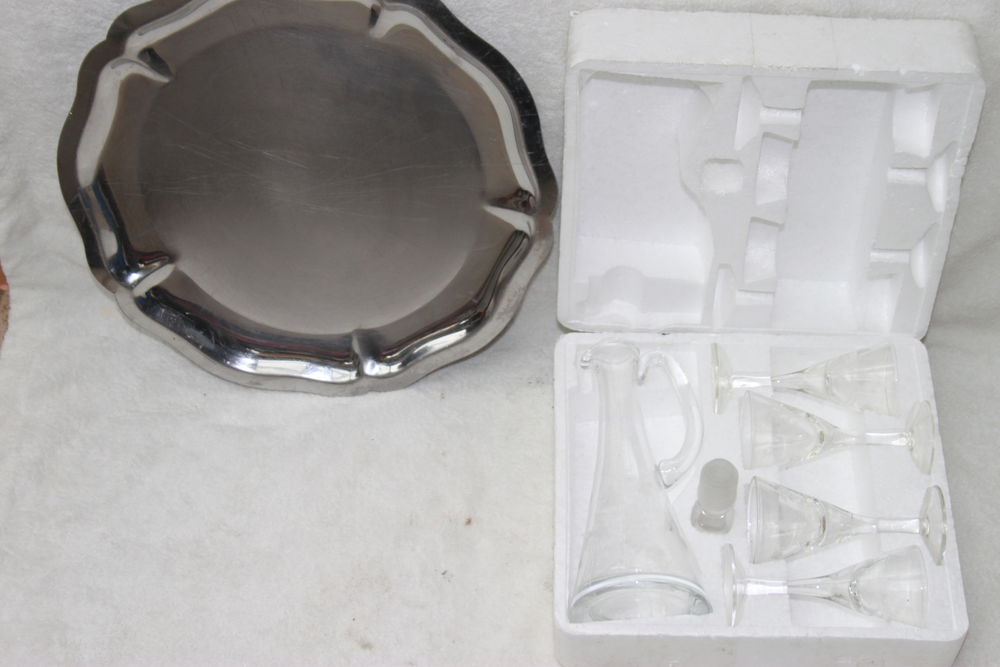 Service � liqueur en cristal neuf avec plateau 7 Montigny-Lencoup (77)