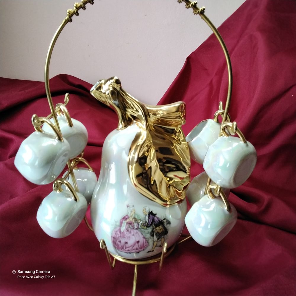 SERVICE A LIQUEUR 20 Saint-Priest (69)