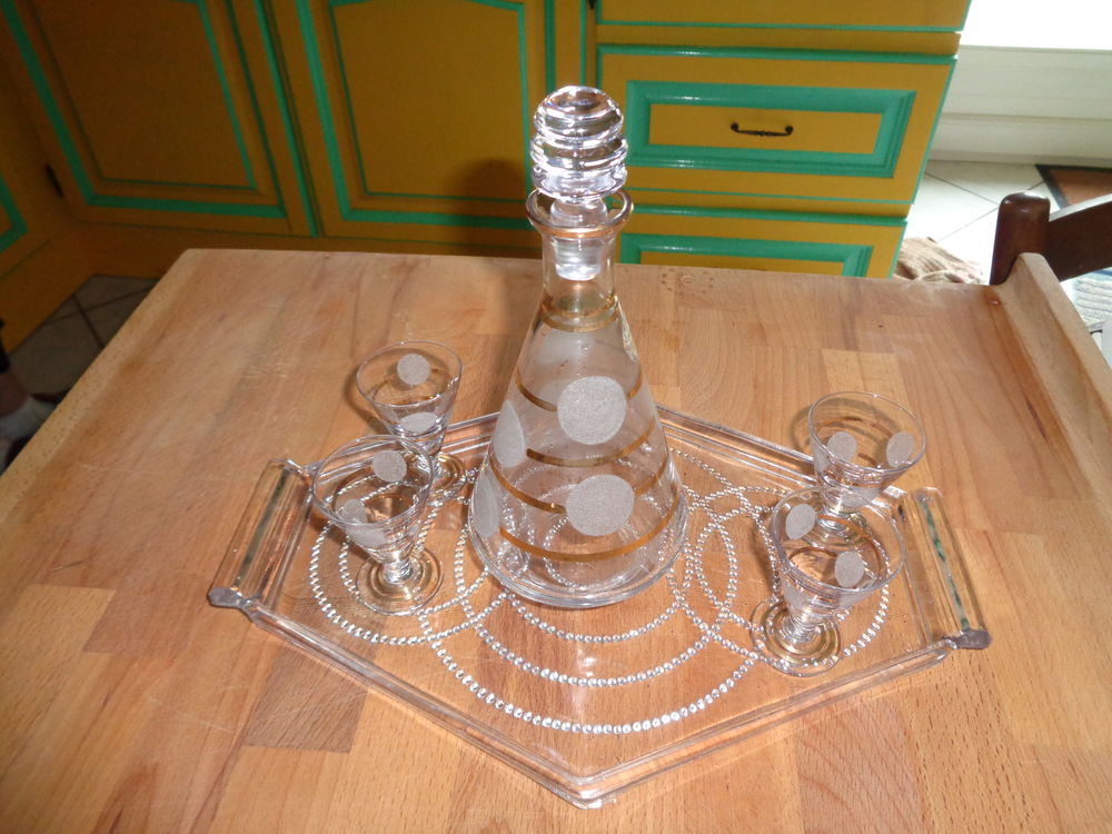 Service � liqueurs 10 Saint-S�ve (33)