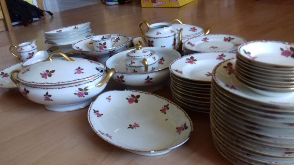 service 70 pi�ces porcelaine 0 Ermont (95)