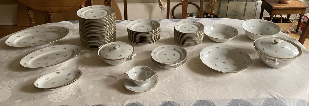 Service Porcelaine de Limoges UML ( Union Marc Larchev�que 114 �pinal (88)