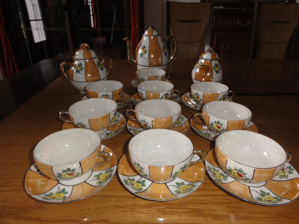 Service � th� porcelaine quasi transparente 50 Blagnac (31)