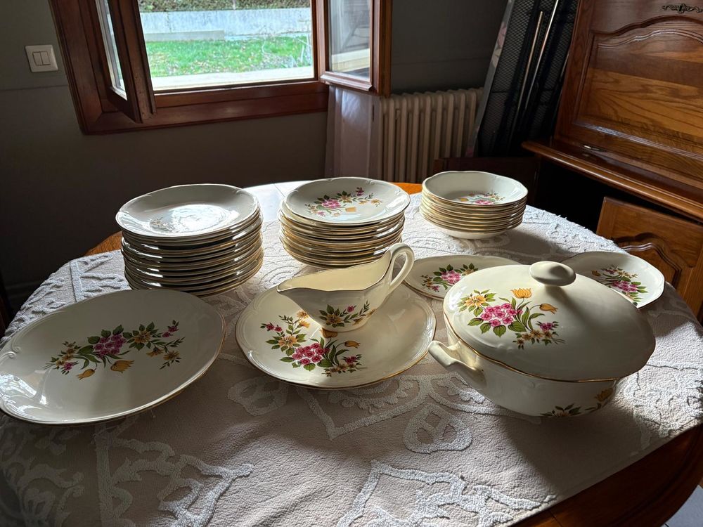 Service de table fa�encerie de Gien 60 Saint-R�my (71)