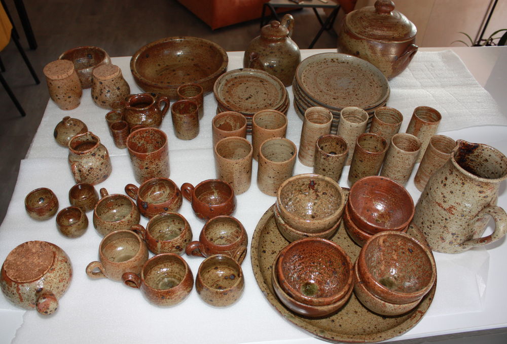 Service de table en gr�s artisanal 250 Mours-Saint-Eus�be (26)