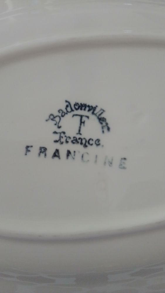 Service de table Mod�le FRANCINE BLEU  BADONWILLER 250 Rivedoux-Plage (17)