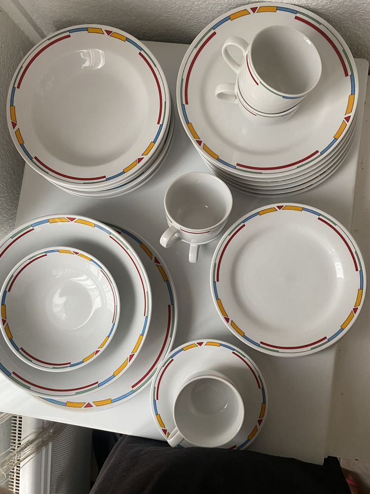 Service de table neuf 10 Narbonne (11)