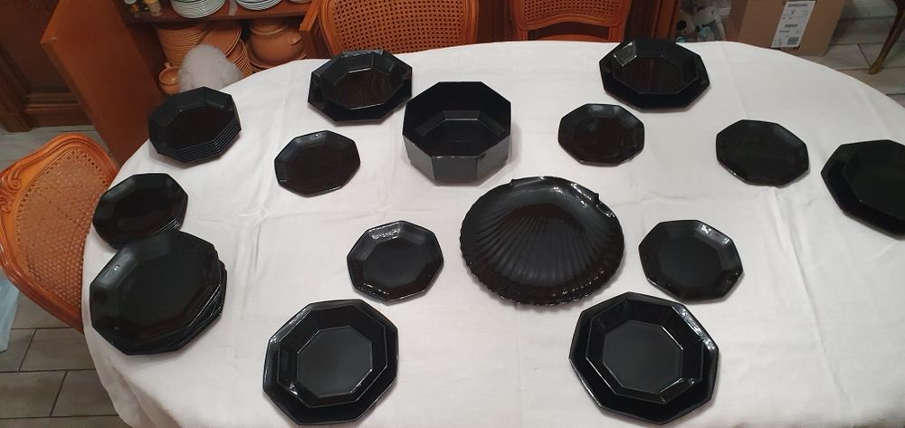 SERVICE DE TABLE 12 PERSONNES 45 Bourgoin-Jallieu (38)