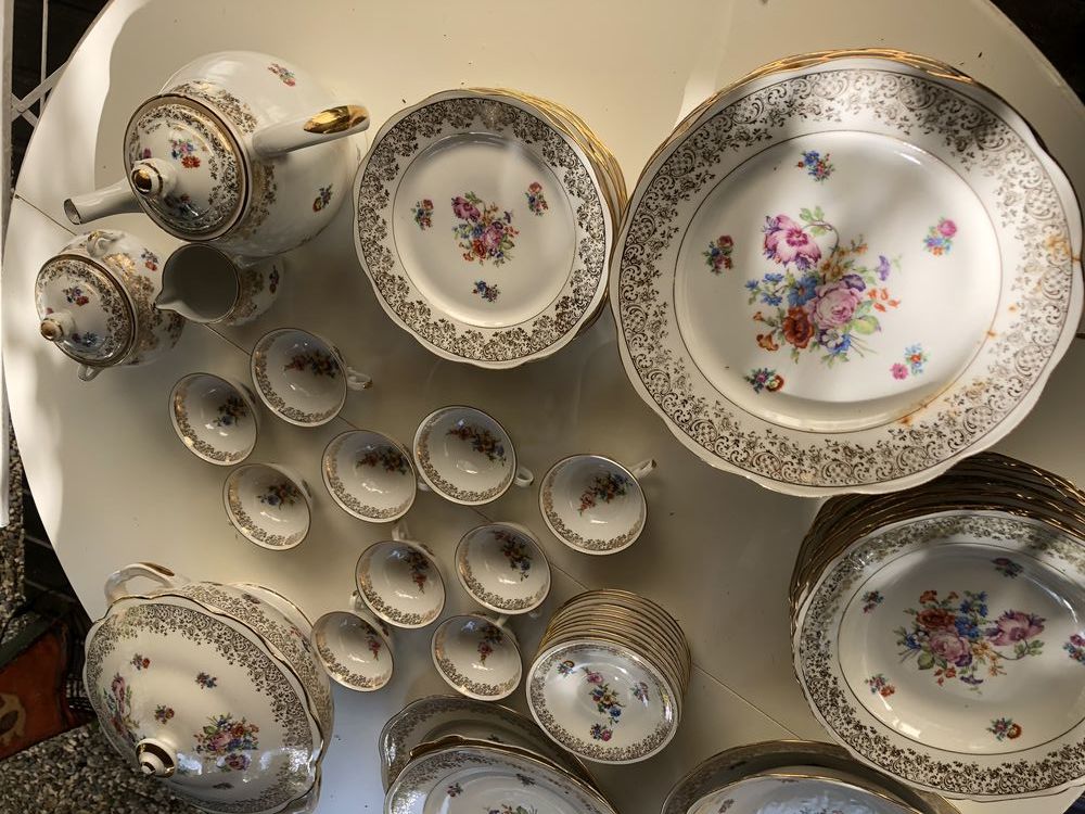 Service de table porcelaine 0 Hy�res (83)