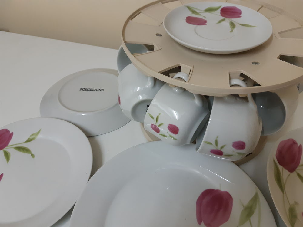 Service de table en porcelaine 0 Vertou (44)