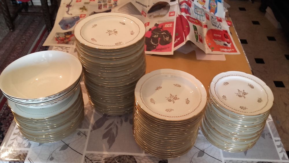 Service de table porcelaine Vierzon 500 Valenciennes (59)