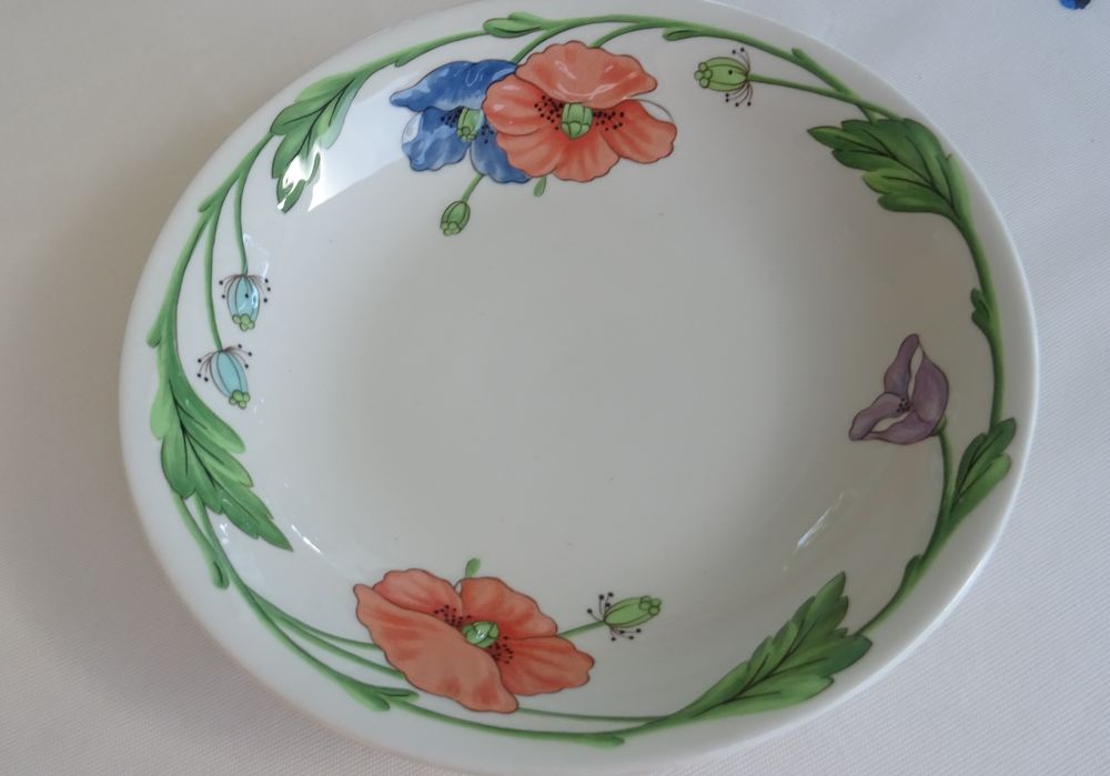 Service de table Villeroy & Boch, mod�le vintage Amapola 1200 La Calmette (30)
