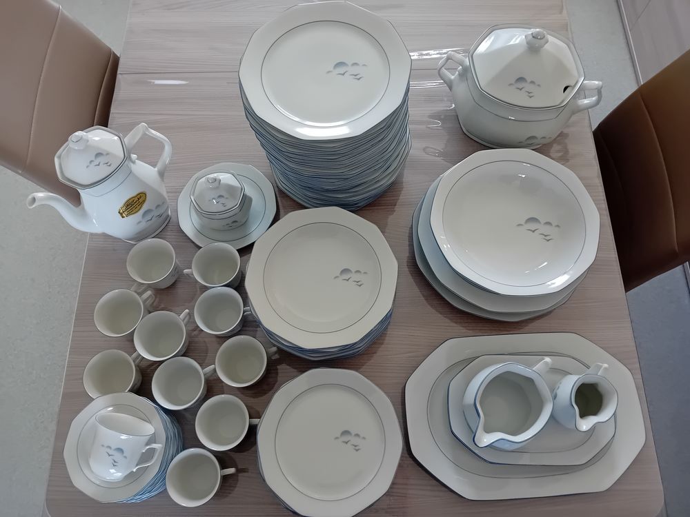 service de vaisselle 70 pi�ces 280 Yzeure (03)