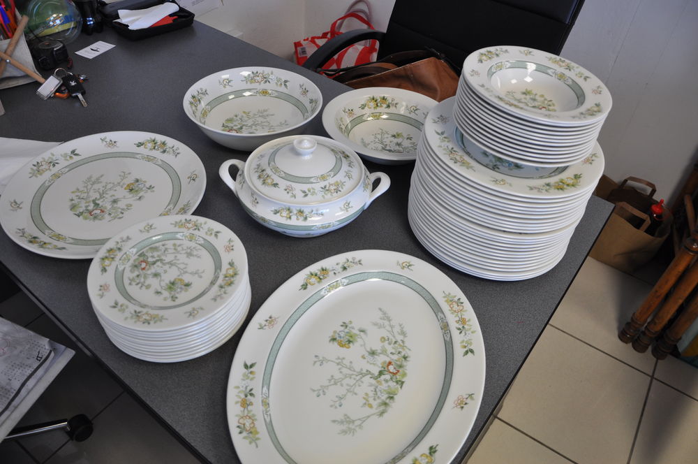 Service vaisselle Royal Doulton 450 N�vian (11)