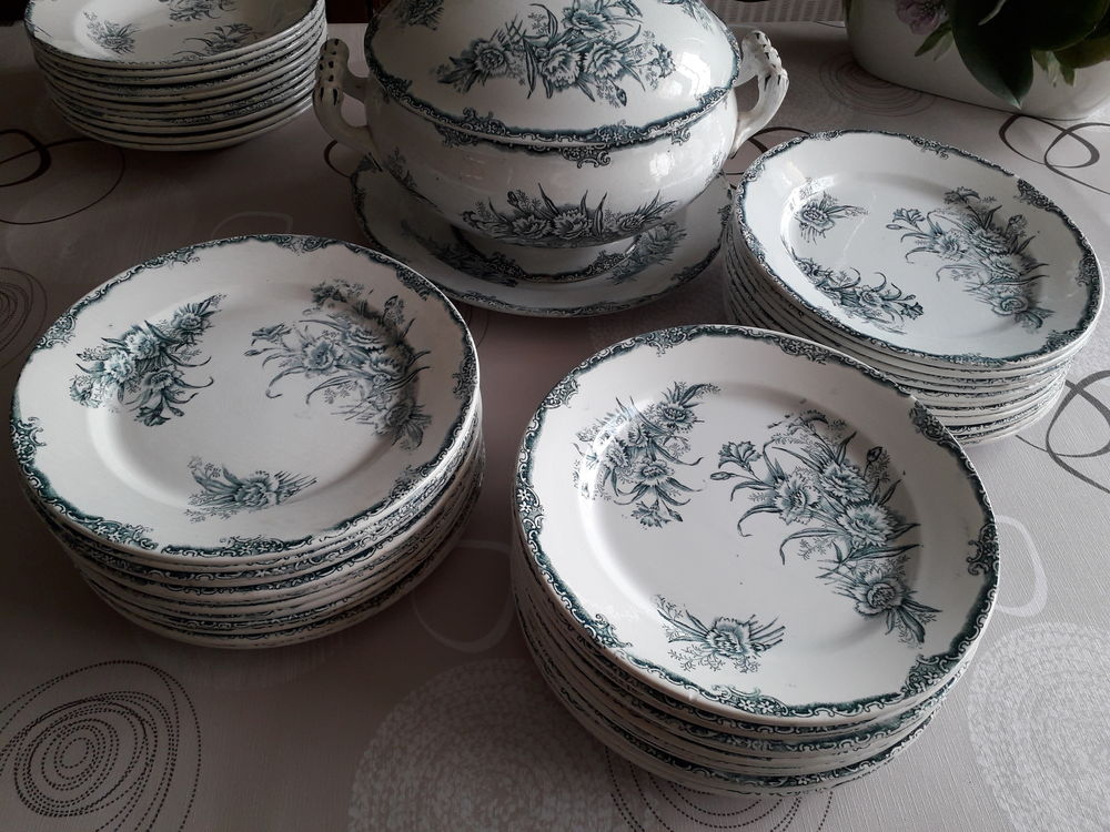 Service de vaisselle Terre de Fer 250 Mayenne (53)