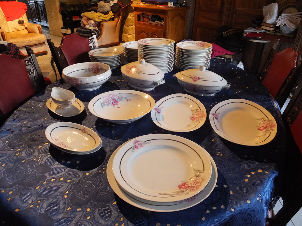 Service vaisselle 100 Saint-S�ve (33)