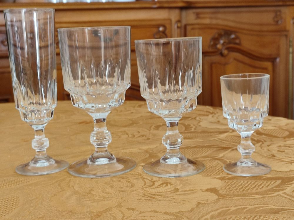 service verre 50 Brive-la-Gaillarde (19)