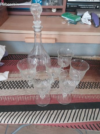 Service � verre
10 Toulon (83)