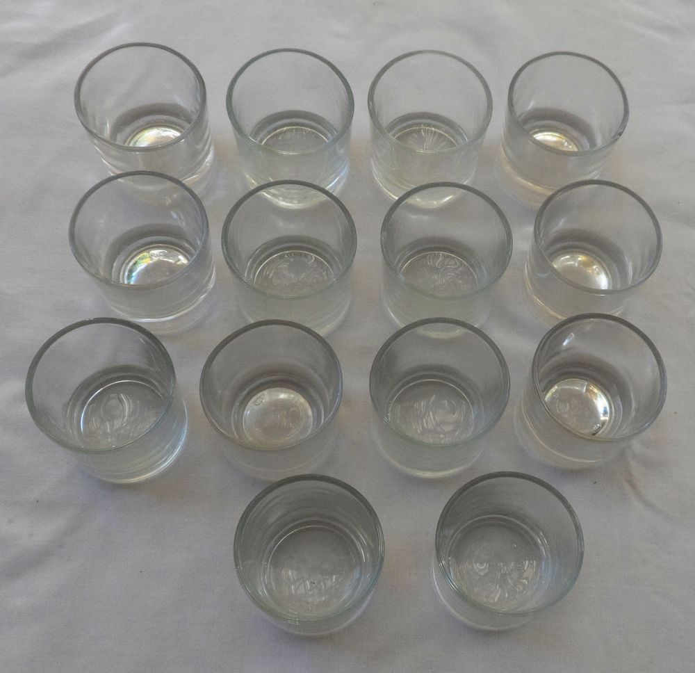 1 service de 14 verres � liqueur neuf 8 Castries (34)