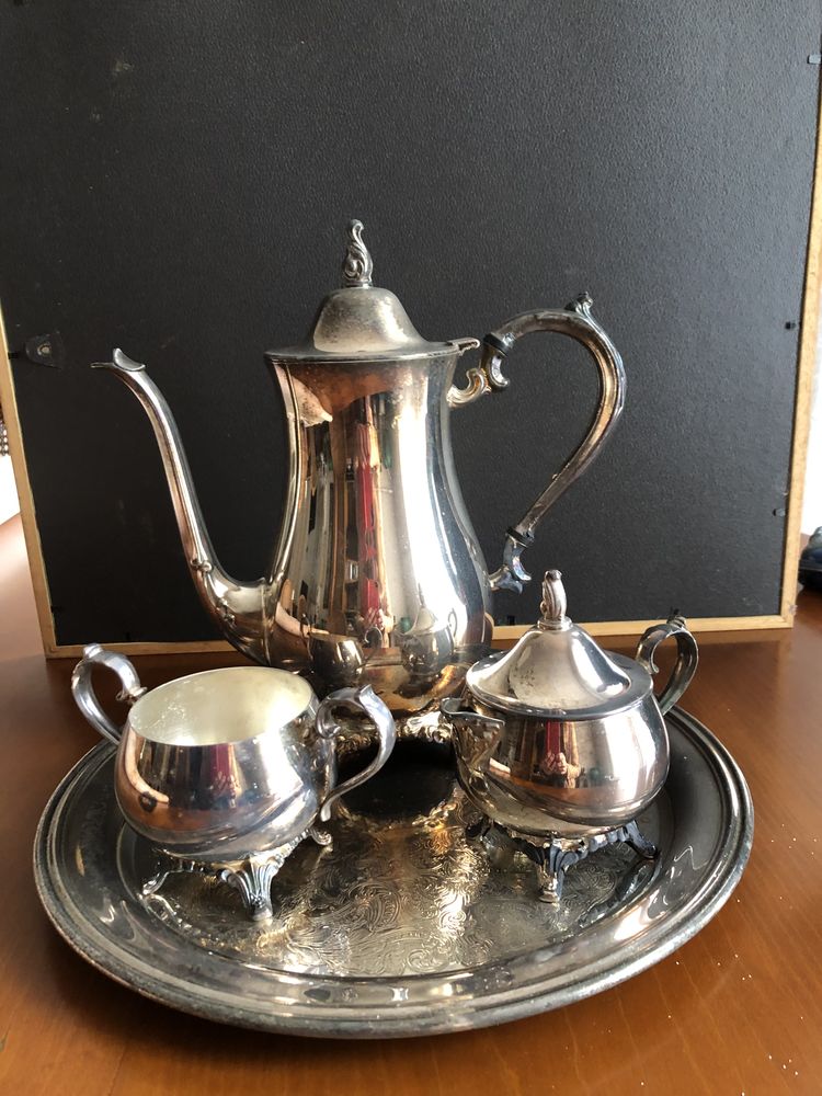 service � the 50 Le Barcar�s (66)