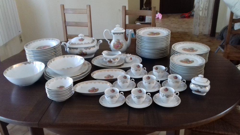 Services en porcelaine 100 Saint-G�ron (43)