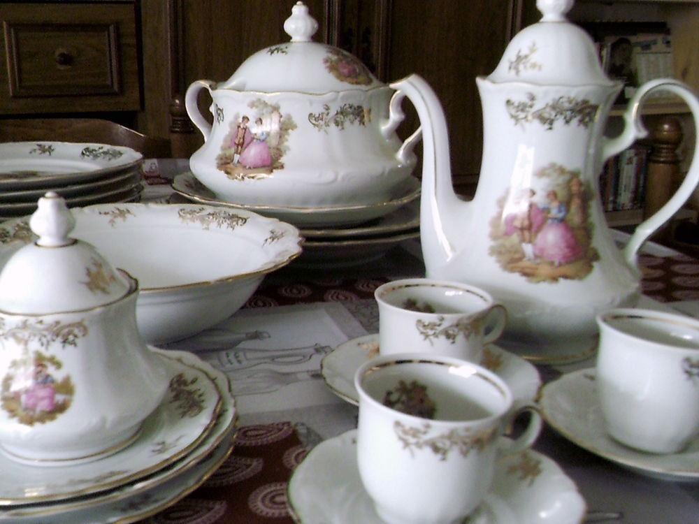 Services e table en porcelaine complet 600 Marmande (47)