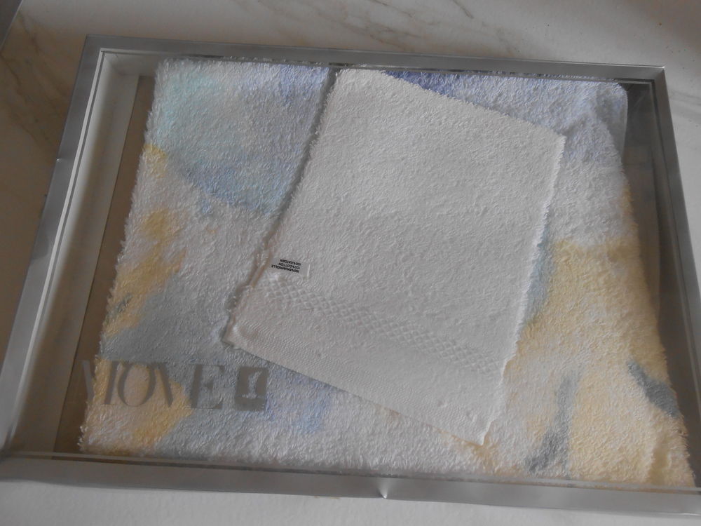 1 serviette de bain 60X110 + 1 gant 15X20 100% coton pr�lav� 10 Marck (62)