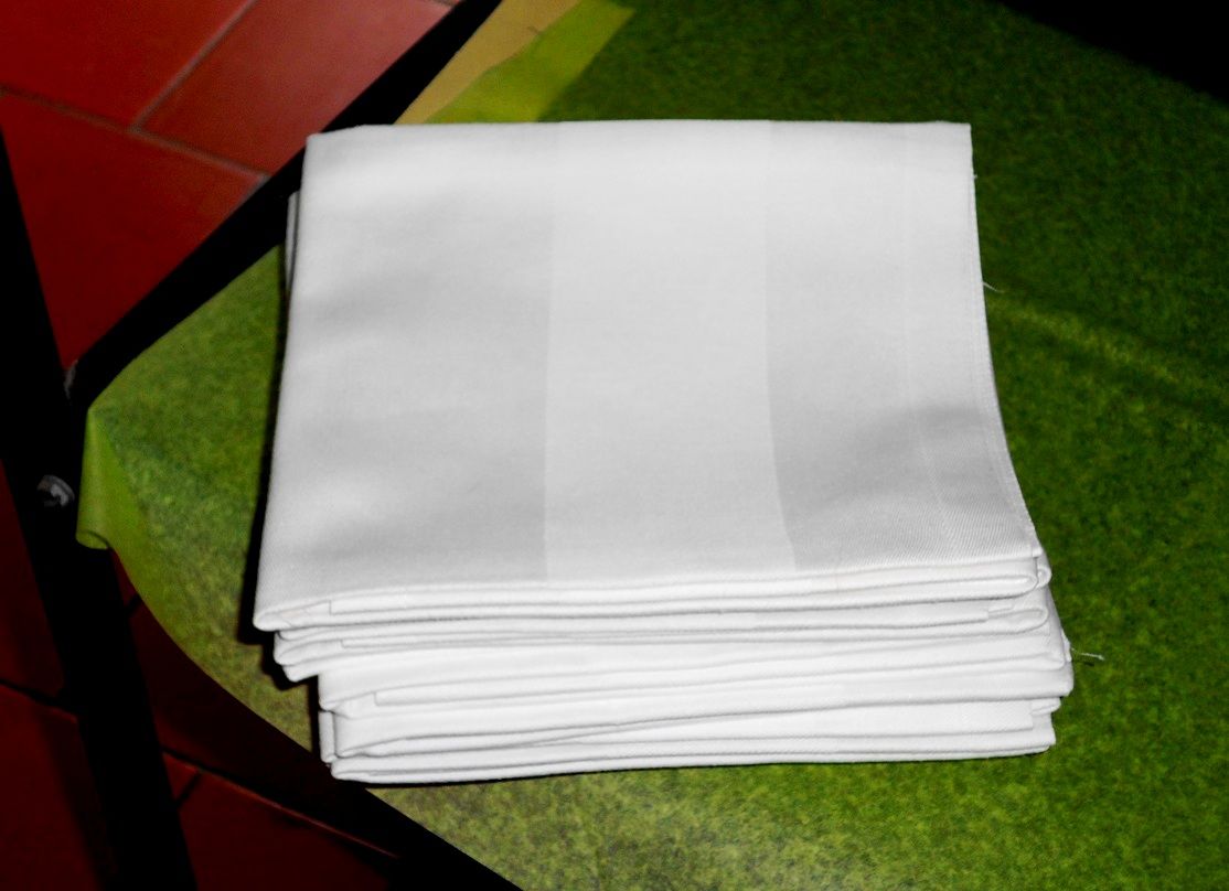 serviette blanche pro de restaurant (l'unit�) 1 Monflanquin (47)