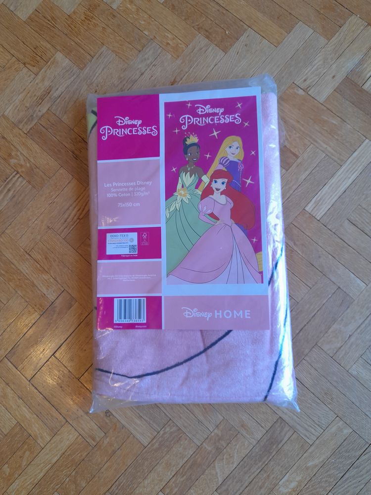 Serviette de plage Disney Princesses (123) 10 Tours (37)