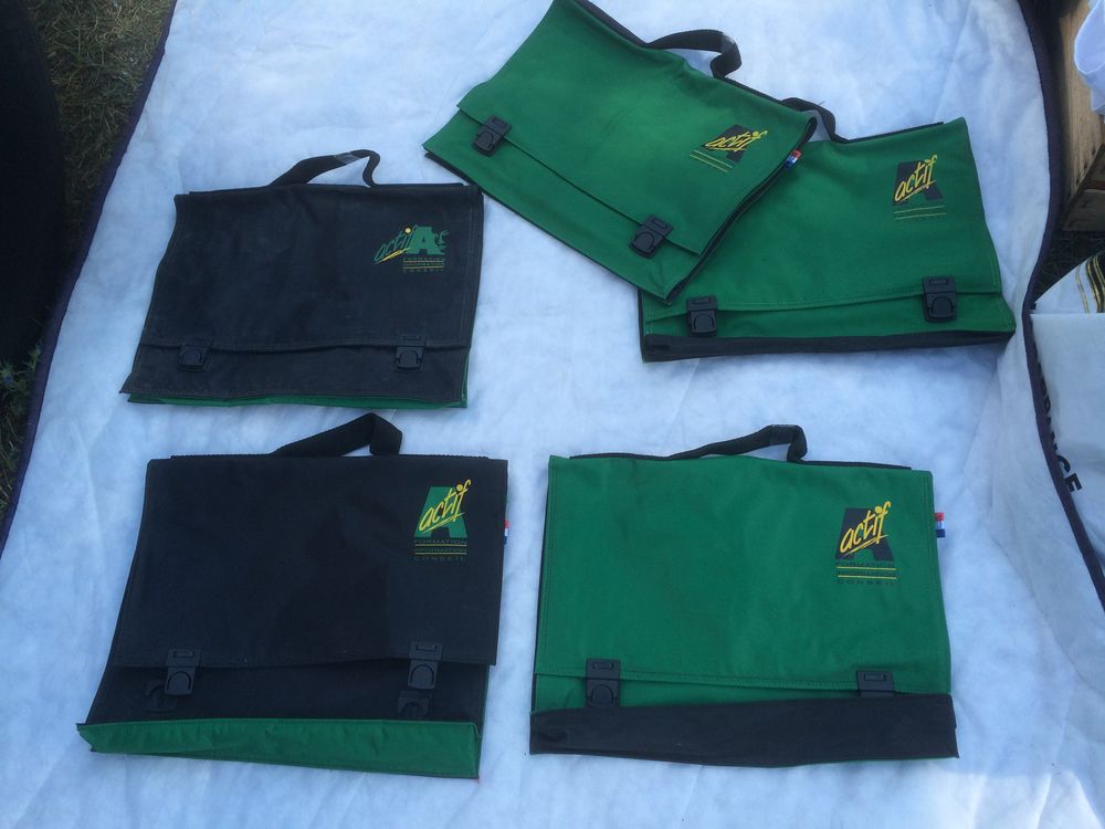 LOT 5 SERVIETTES PORTES DOCUMENTS 15 Mende (48)