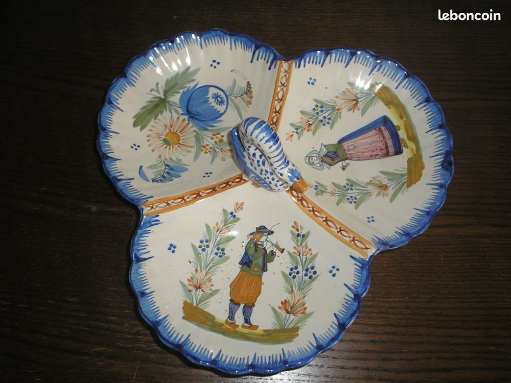 Serviteur 3 compartiments en fa�ence Henriot Quimper
Vintage 18 �ragny (95)