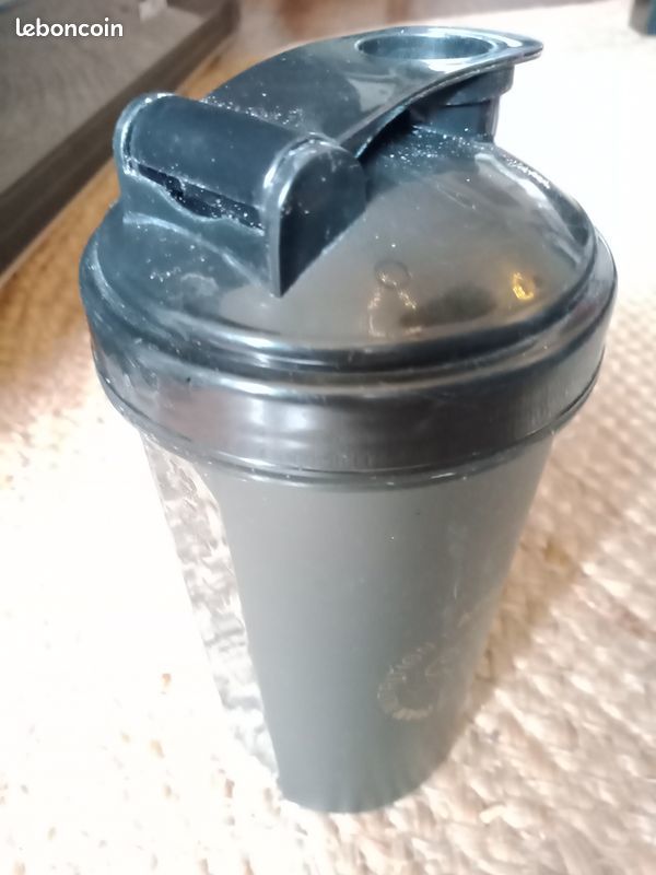 shaker prot�ines 700 ml 4 Beauchamp (95)