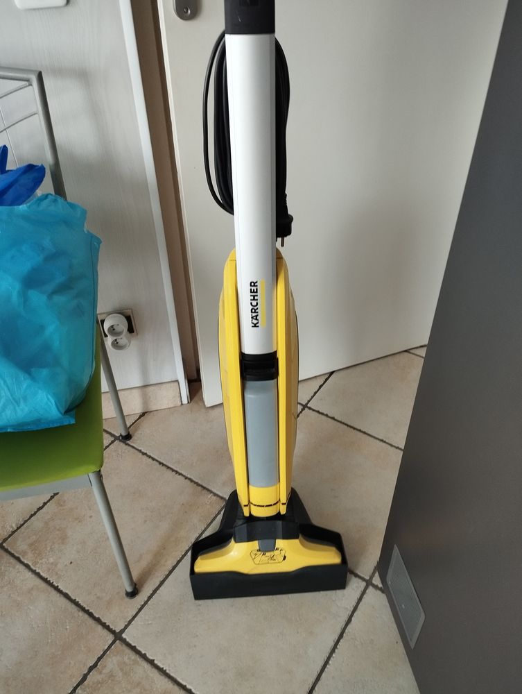 Shampouineuse Karcher 70 Villenave-d'Ornon (33)