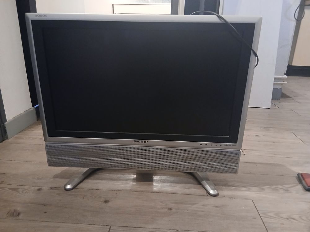 TV SHARP 15 Le Mans (72)